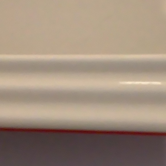 Le Creuset Red Baking Dish - Picture 4 of 4